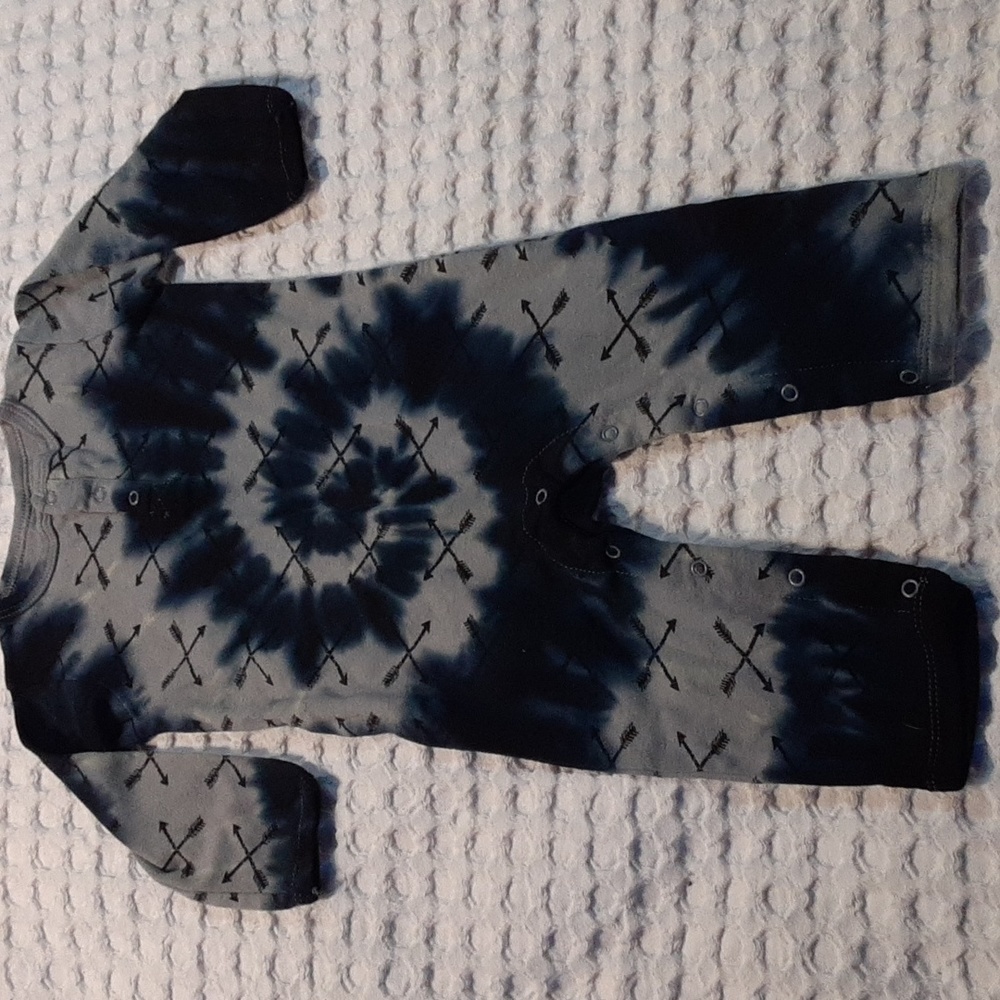 Tie dyed outfit bodysuit, Yoga Sprout, size 24 months